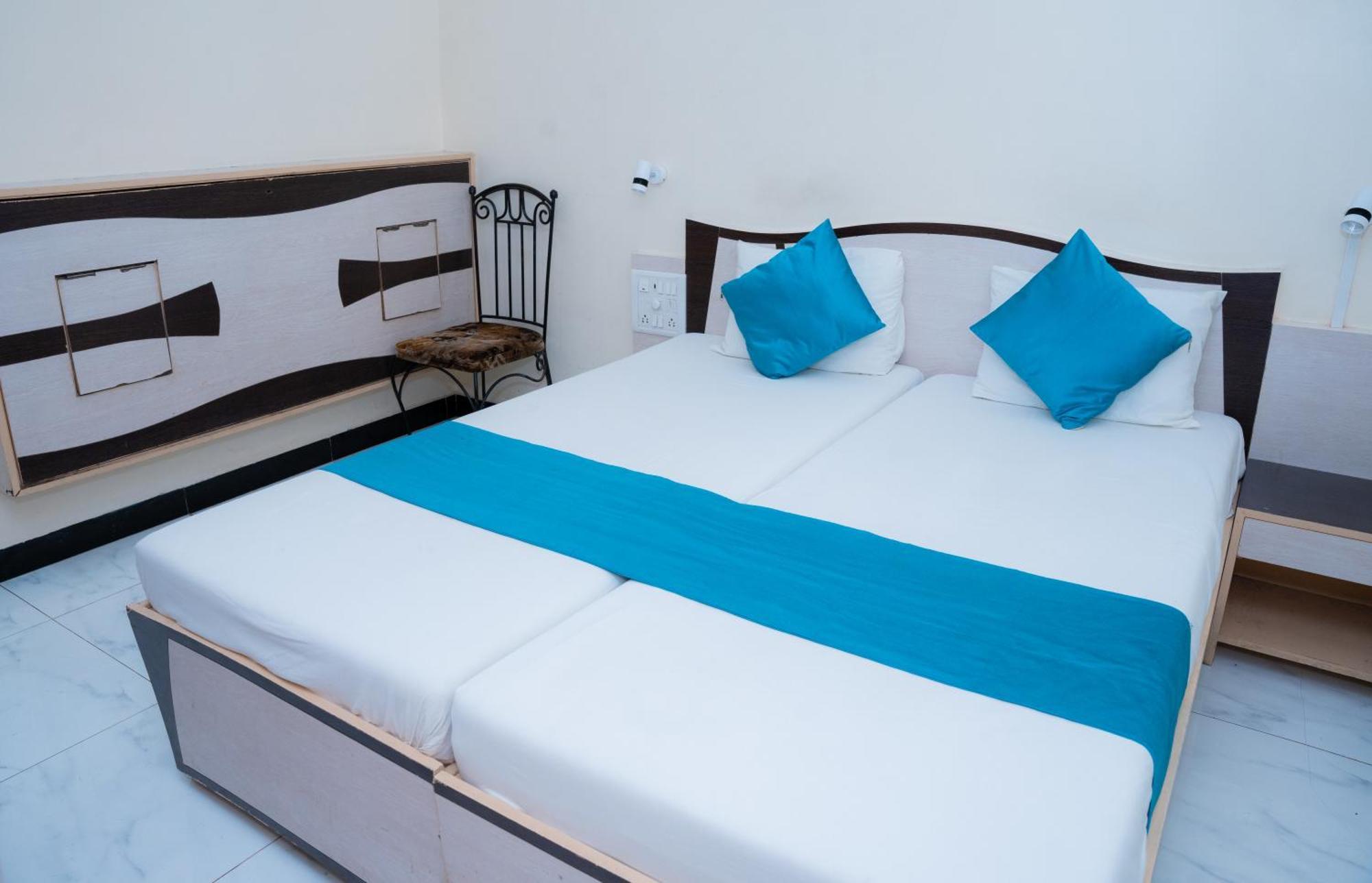 Saigal Guest House Мумбай Екстериор снимка